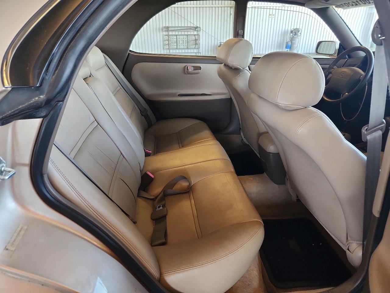 LEXUS ES 1995 — 11
