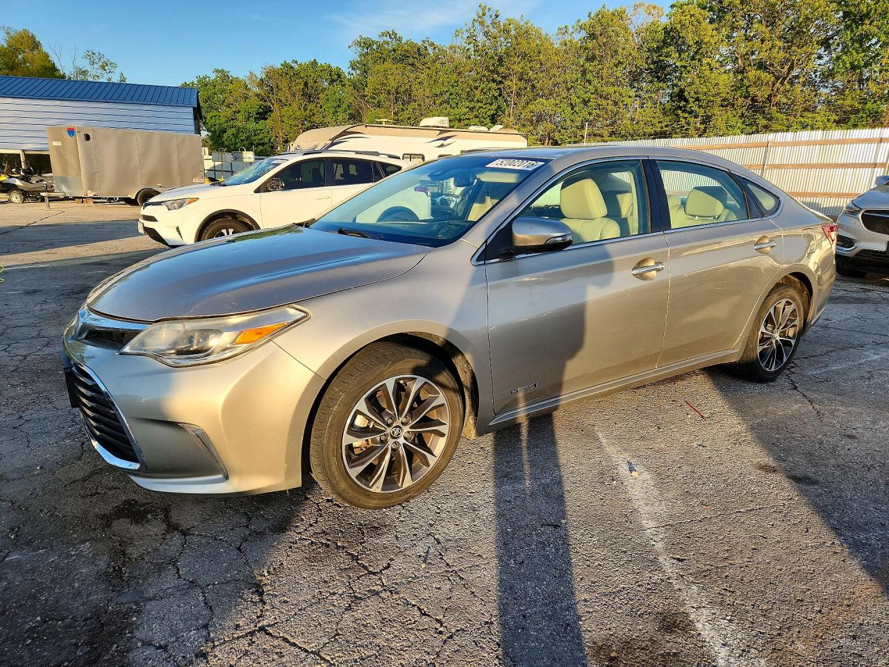 2018 TOYOTA AVALON HYBRID XLE PREMIUM