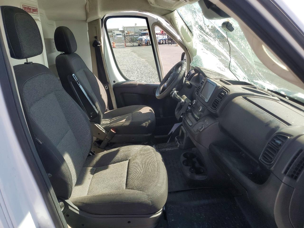 RAM PROMASTER 2500 2022 — 11