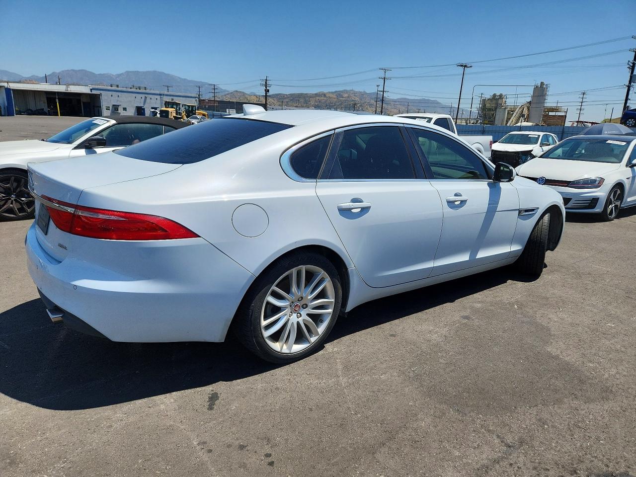 JAGUAR XF 2017 — 4