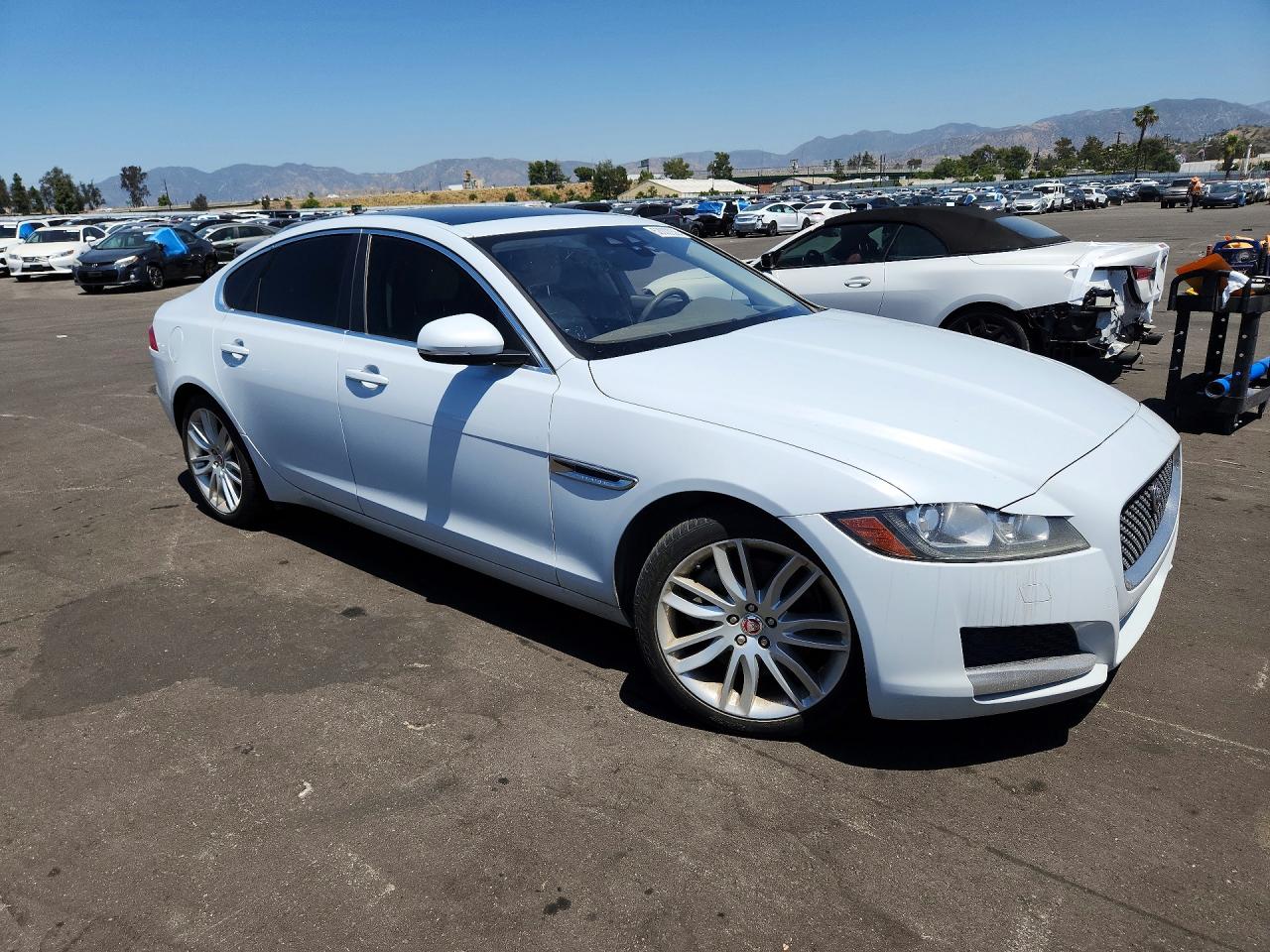 JAGUAR XF 2017 — 5