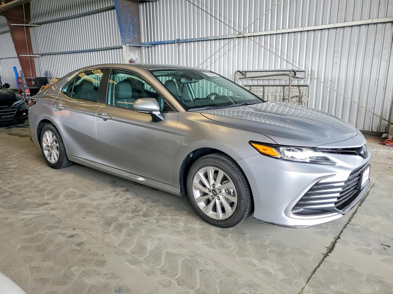 TOYOTA CAMRY 2024 — 5