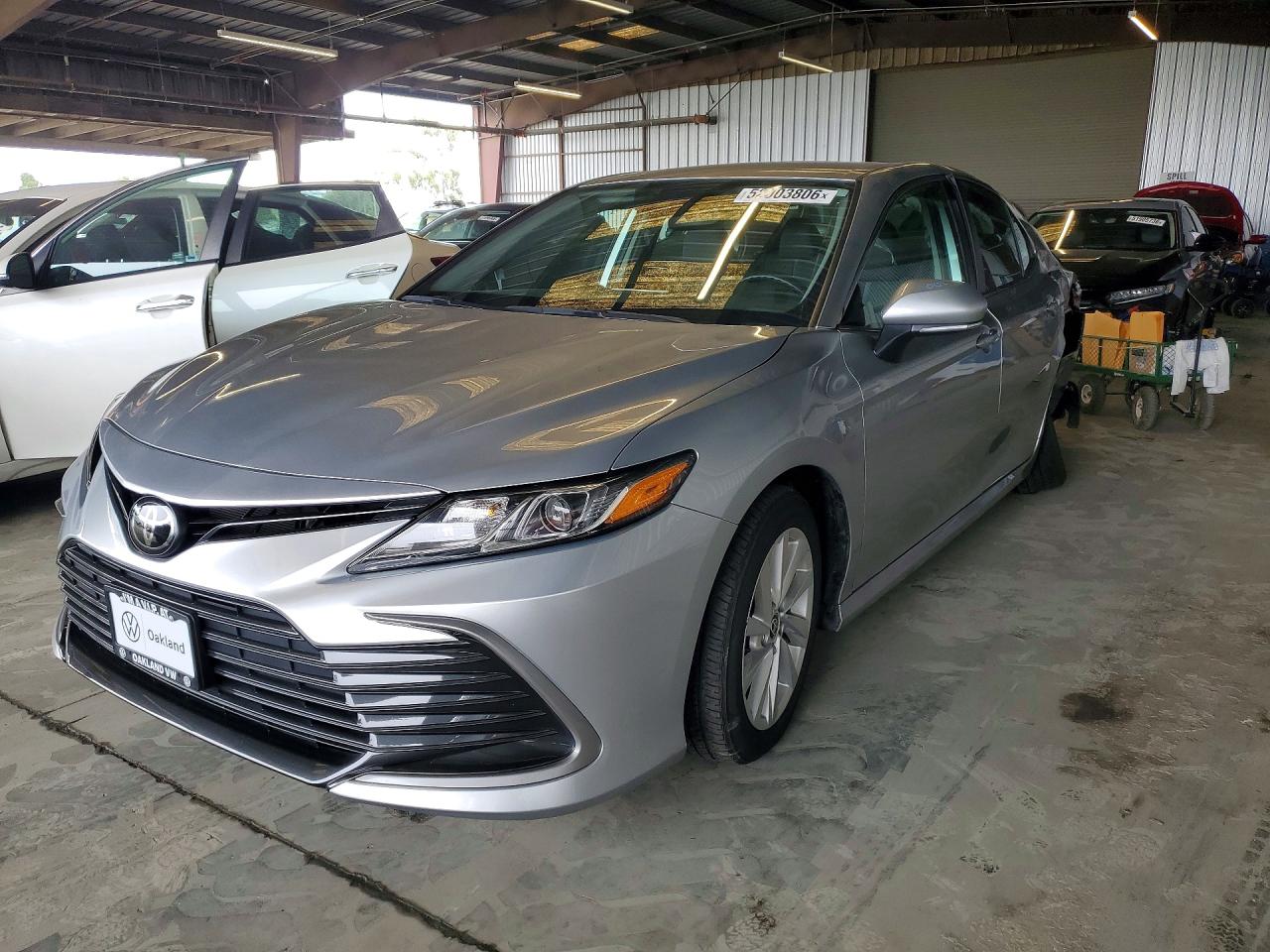 TOYOTA CAMRY 2024 — 2