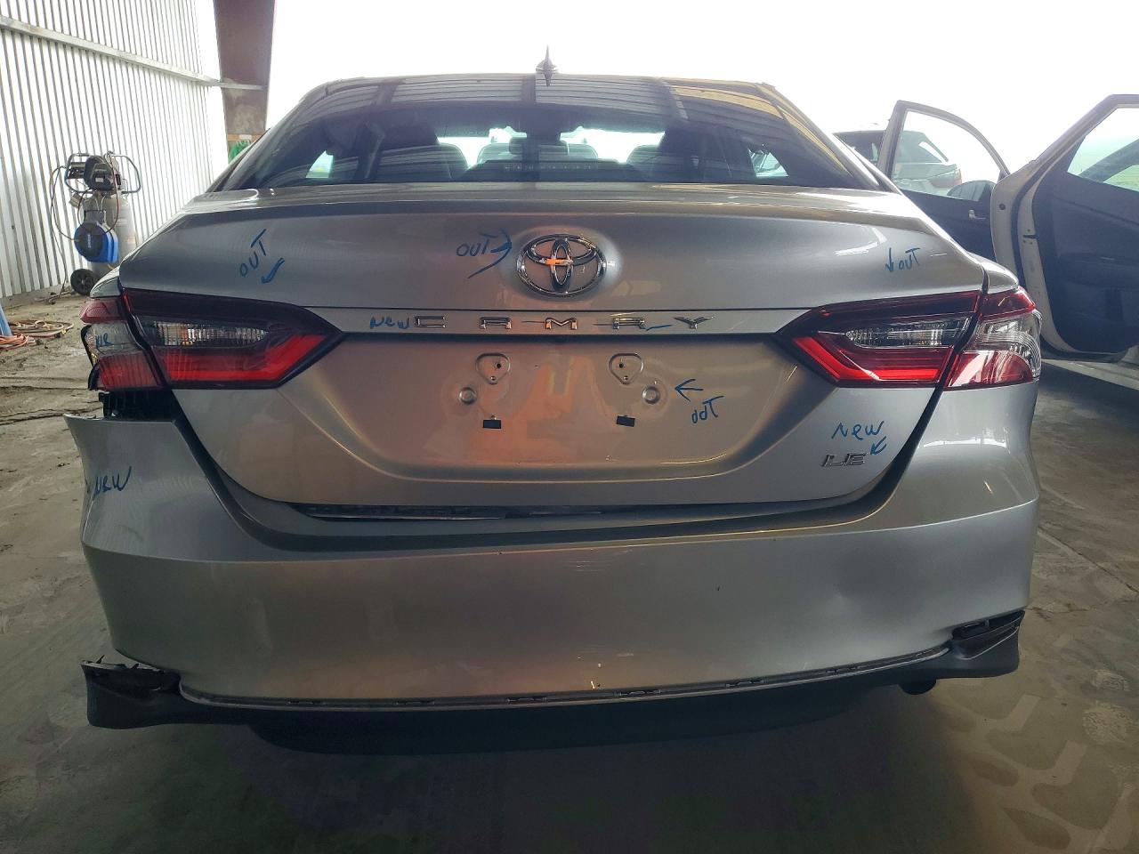 TOYOTA CAMRY 2024 — 7