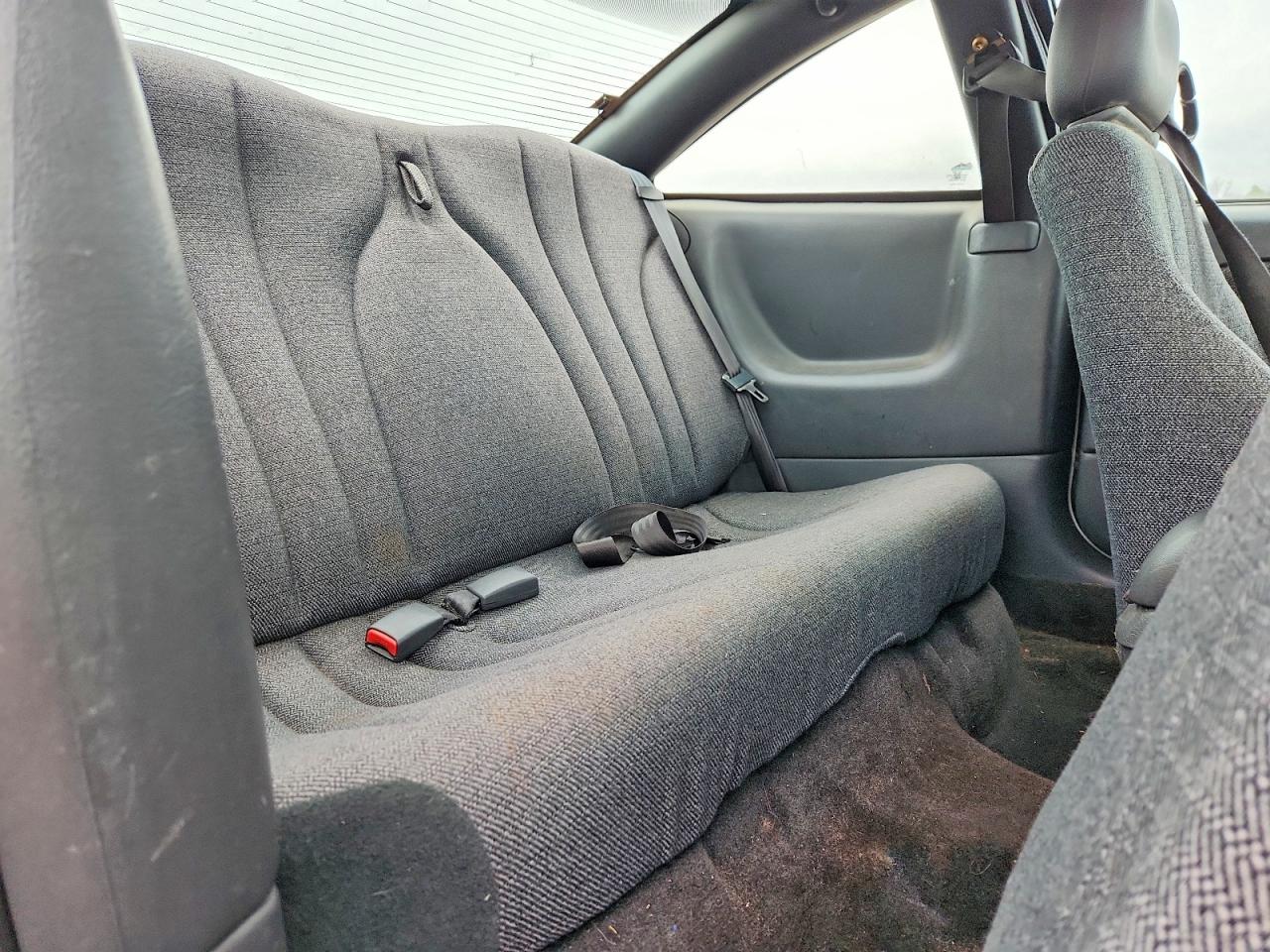 CHEVROLET CAVALIER 2000 — 11