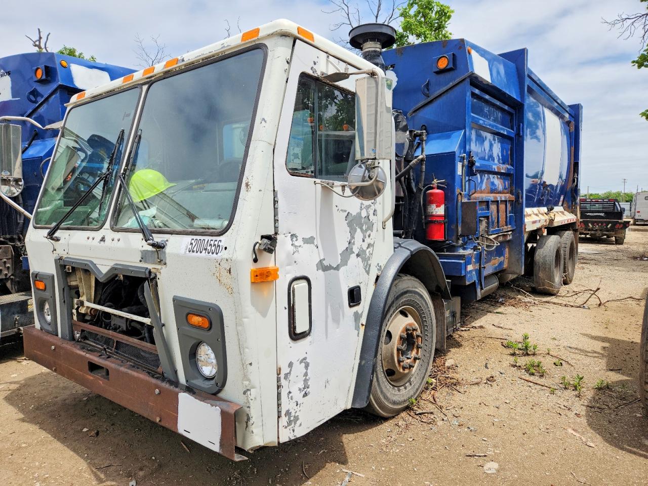 Mack 600 2009 — 3