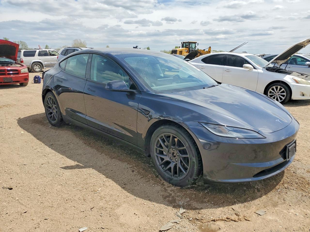 TESLA MODEL 3 2024 — 5