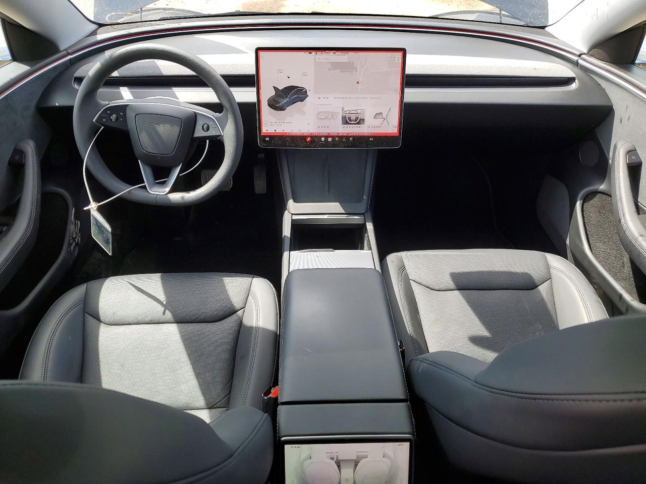 TESLA MODEL 3 2024 — 9
