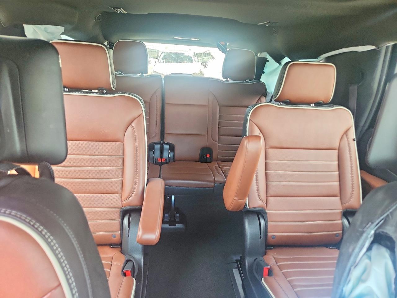 GMC YUKON 2024 — 11
