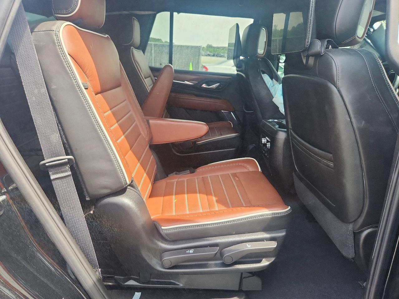 GMC YUKON 2024 — 12