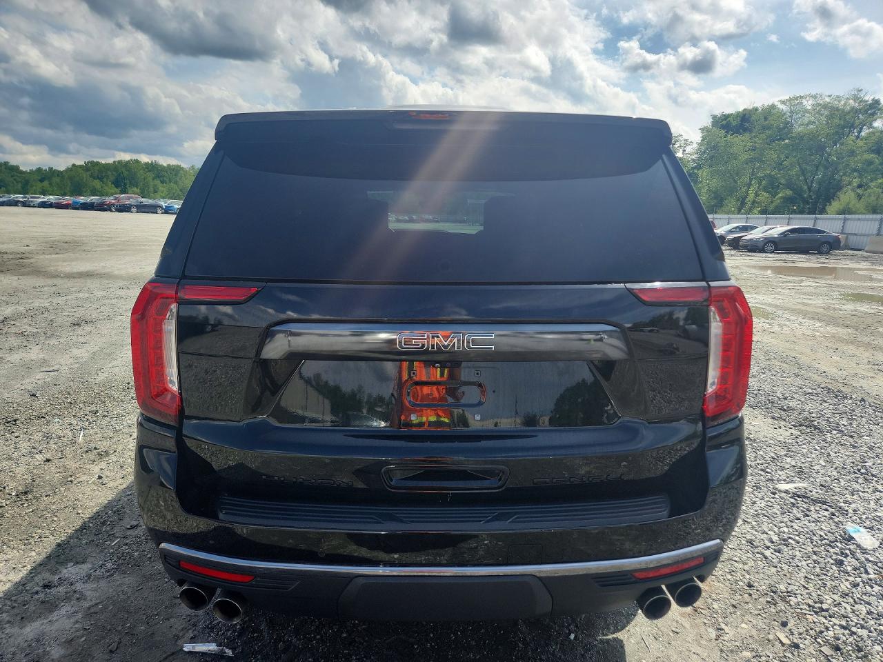 GMC YUKON 2024 — 7