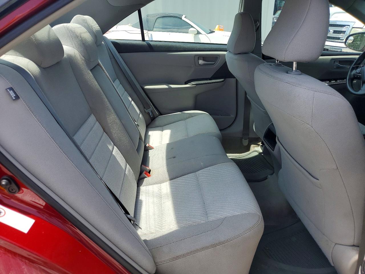 TOYOTA CAMRY 2016 — 11