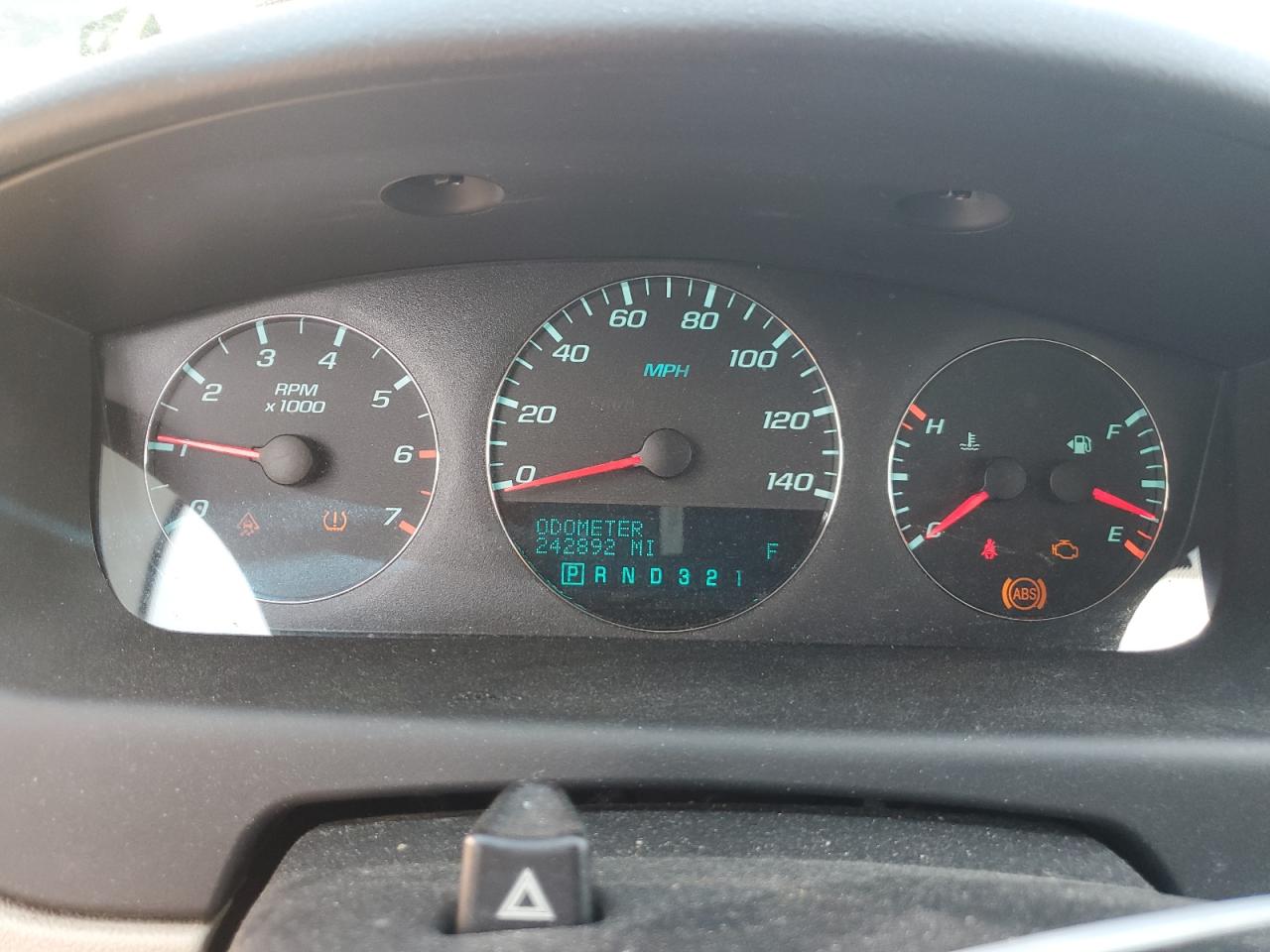 CHEVROLET IMPALA 2011 — 10