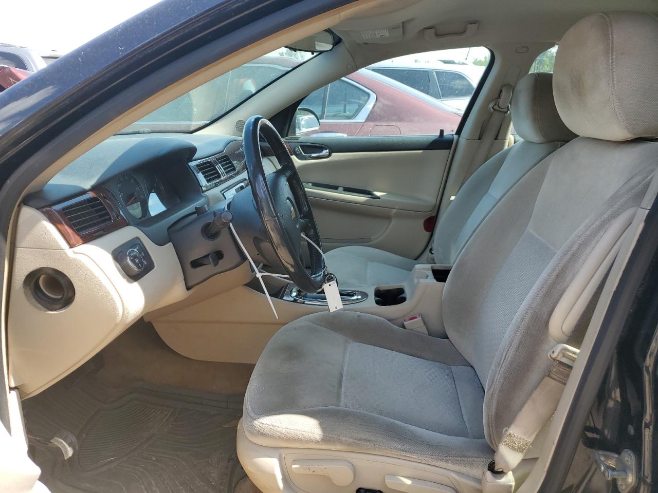 CHEVROLET IMPALA 2011 — 8