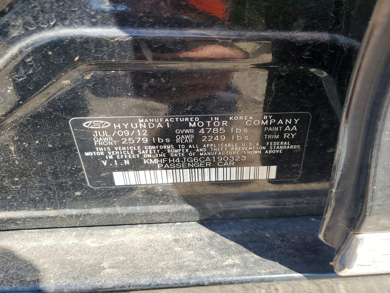 HYUNDAI AZERA 2012 — 13
