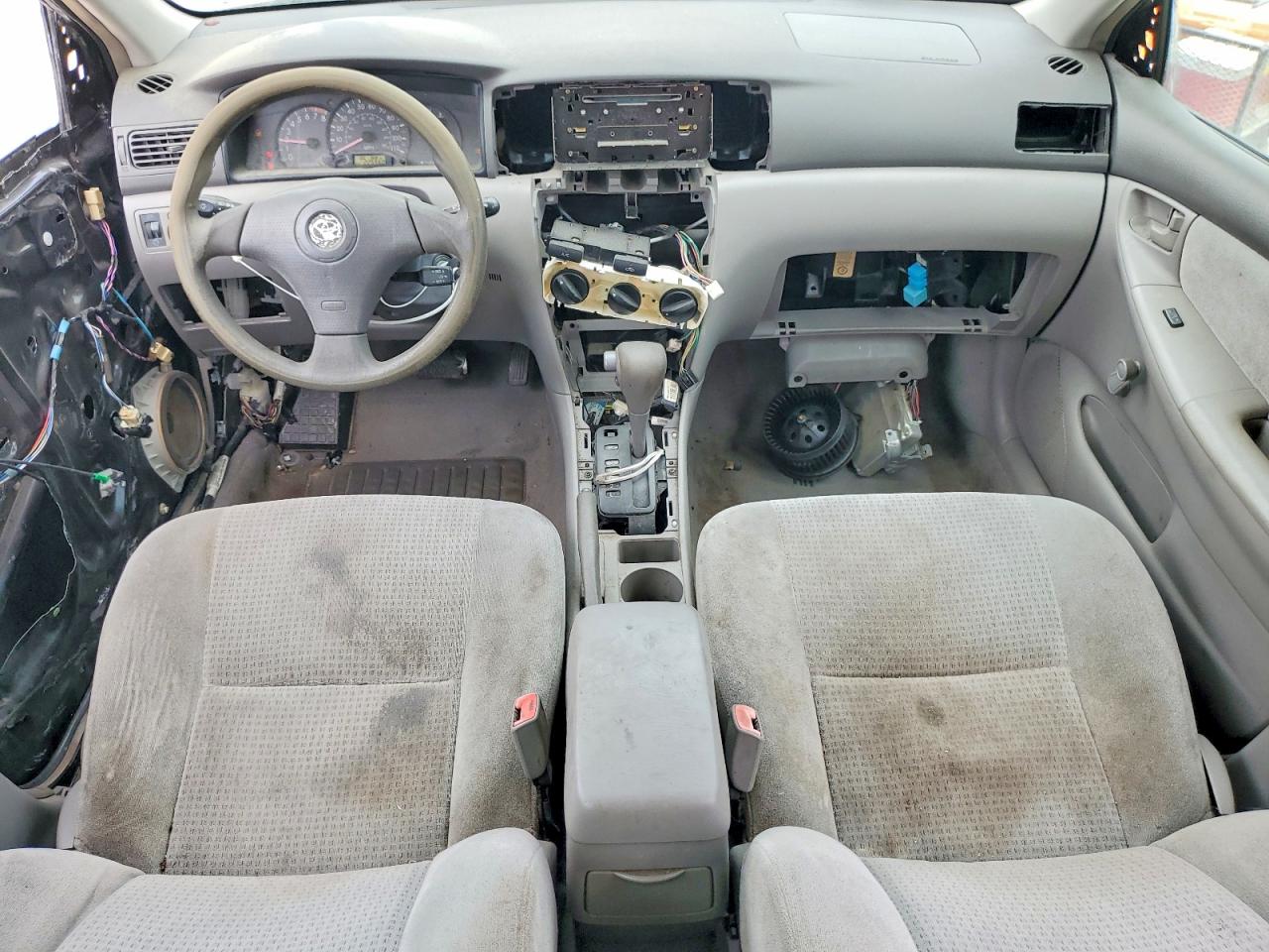 TOYOTA COROLLA 2005 — 9