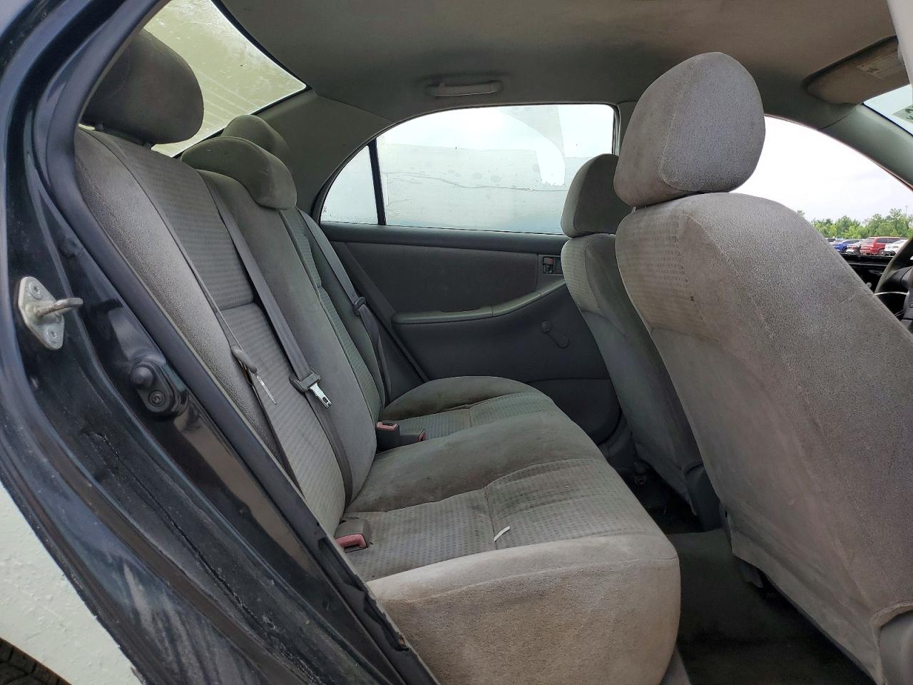 TOYOTA COROLLA 2005 — 11