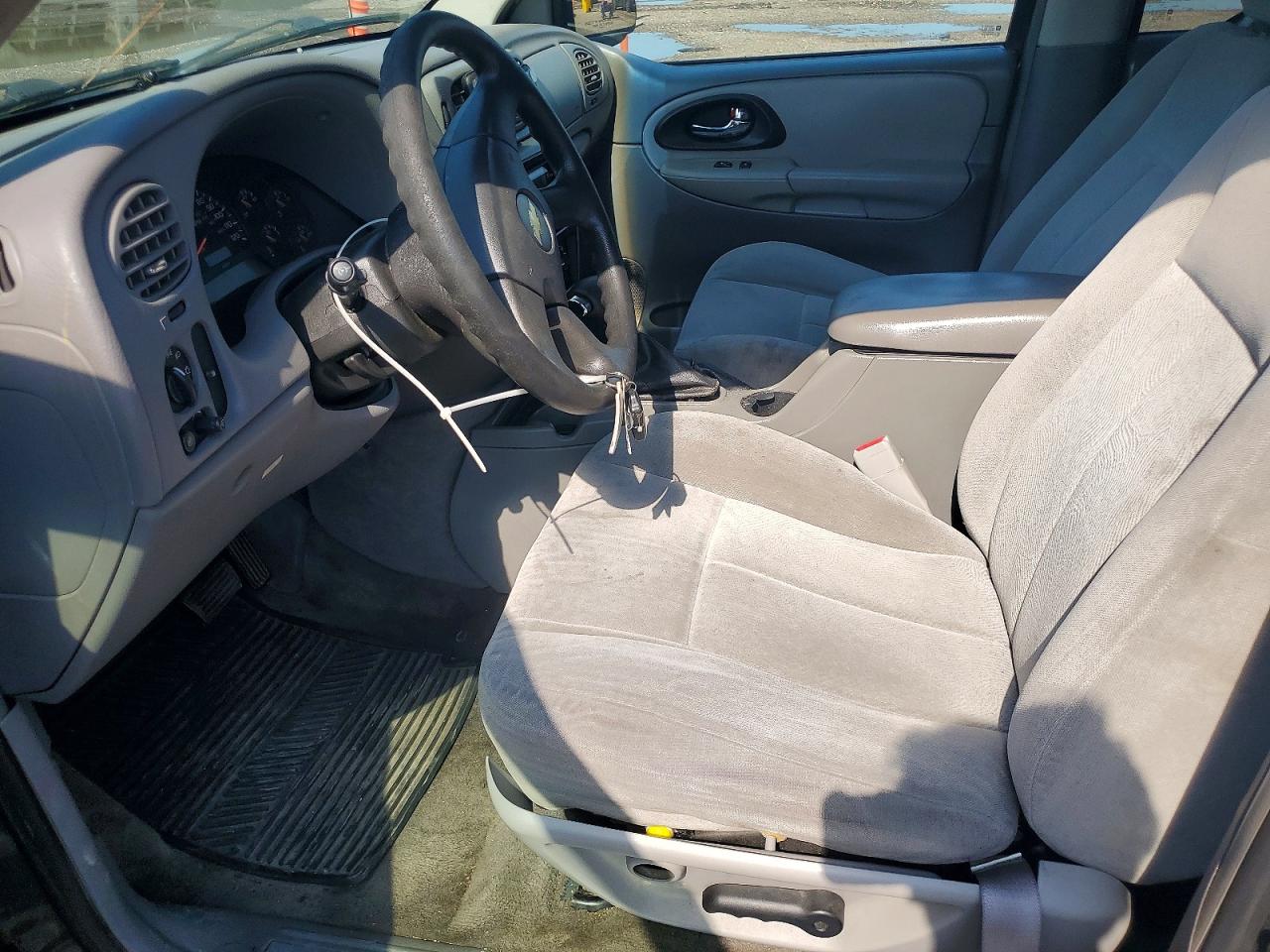 CHEVROLET TRAILBLAZER 2005 — 8