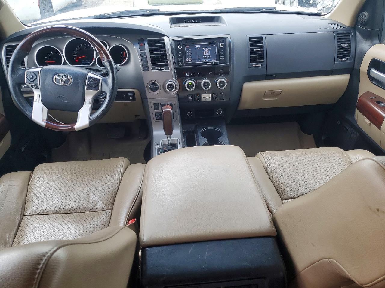 TOYOTA SEQUOIA 2014 — 9
