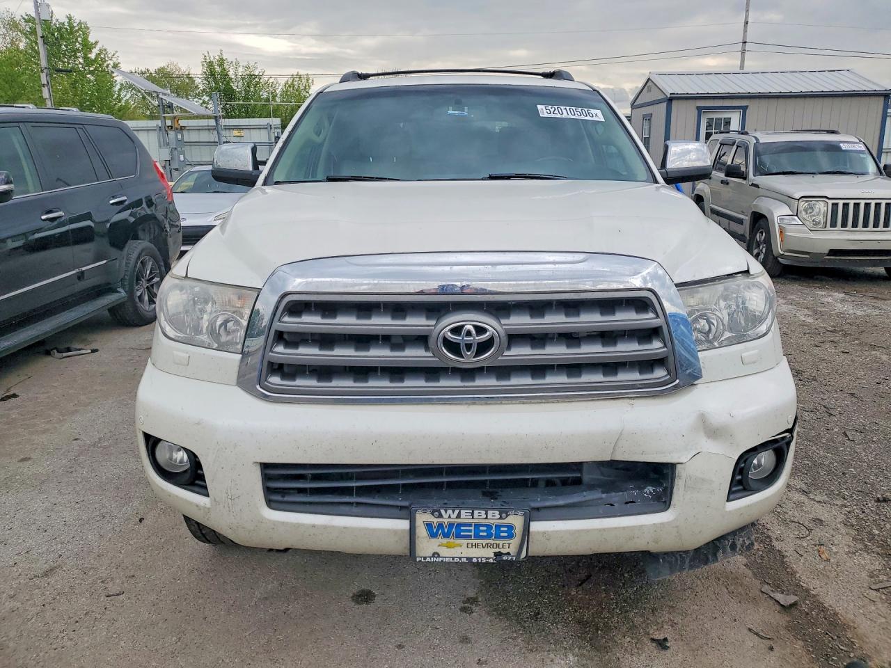 TOYOTA SEQUOIA 2014 — 6