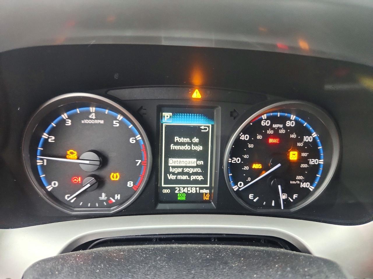 TOYOTA RAV4 2017 — 10