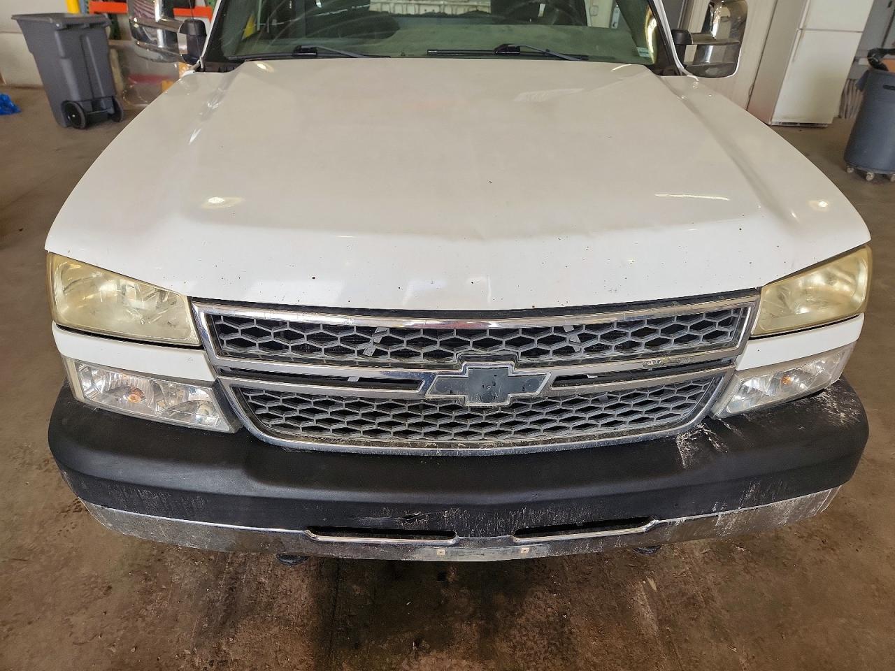 CHEVROLET SILVERADO 2005 — 12