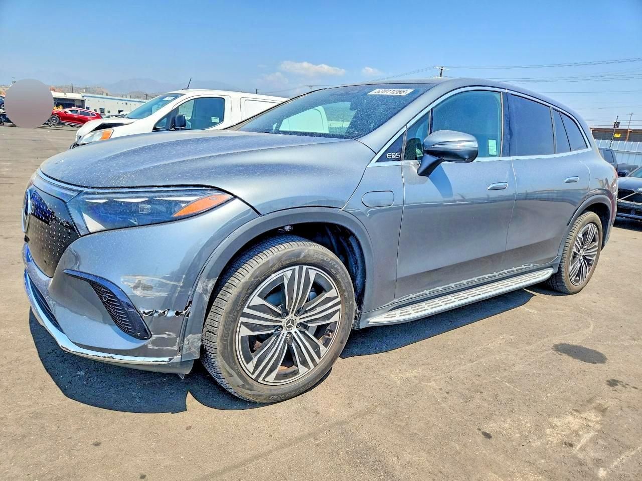 MERCEDES-BENZ EQS SUV 2023 — 2