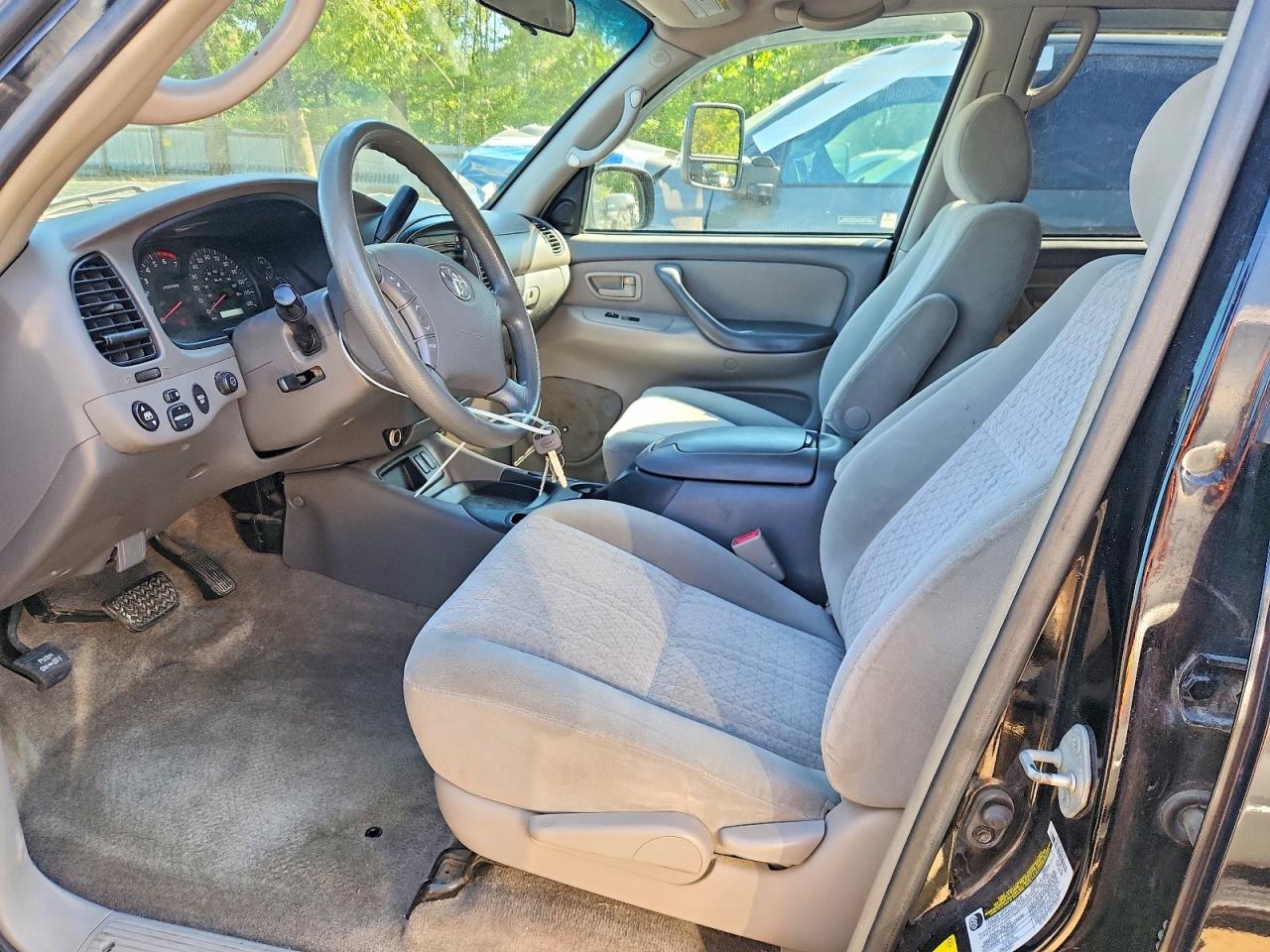 TOYOTA TUNDRA 2006 — 8