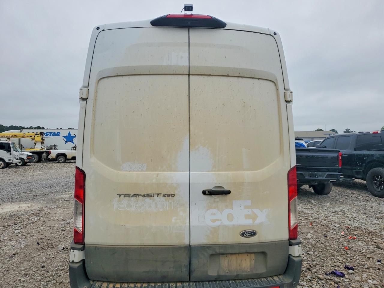 FORD TRANSIT 2021 — 7
