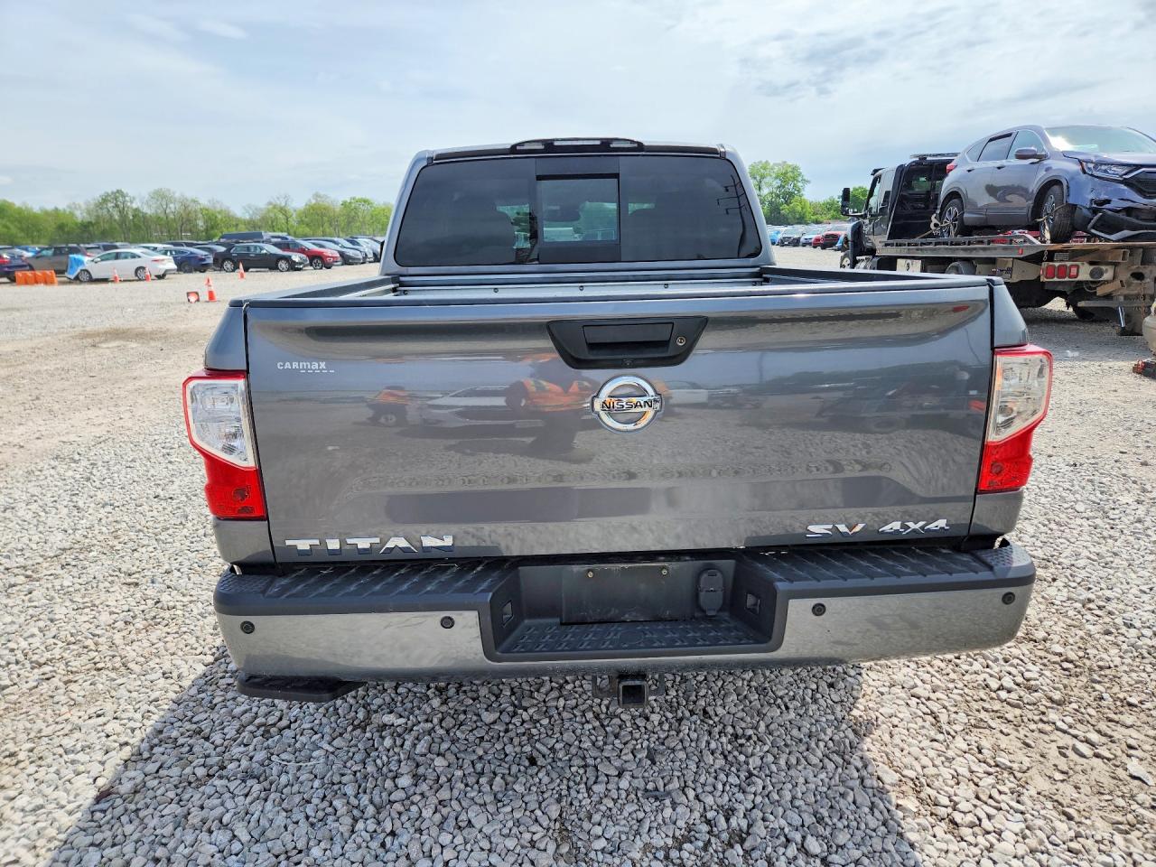 NISSAN TITAN 2019 — 7