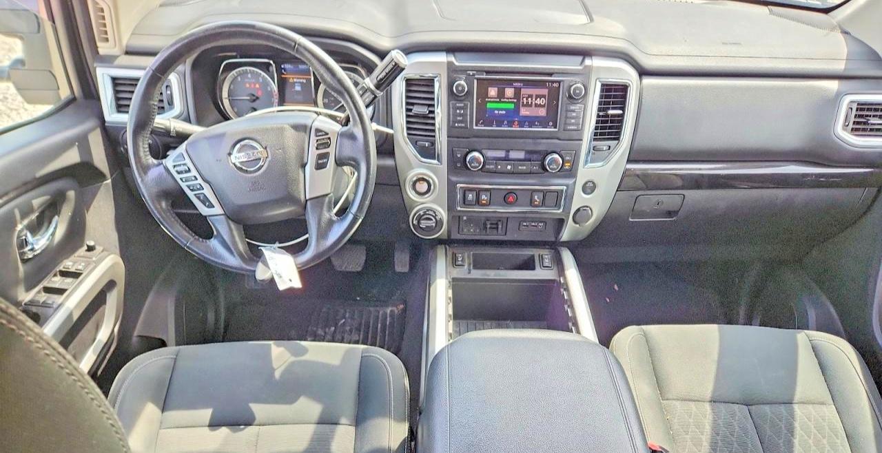 NISSAN TITAN 2019 — 9