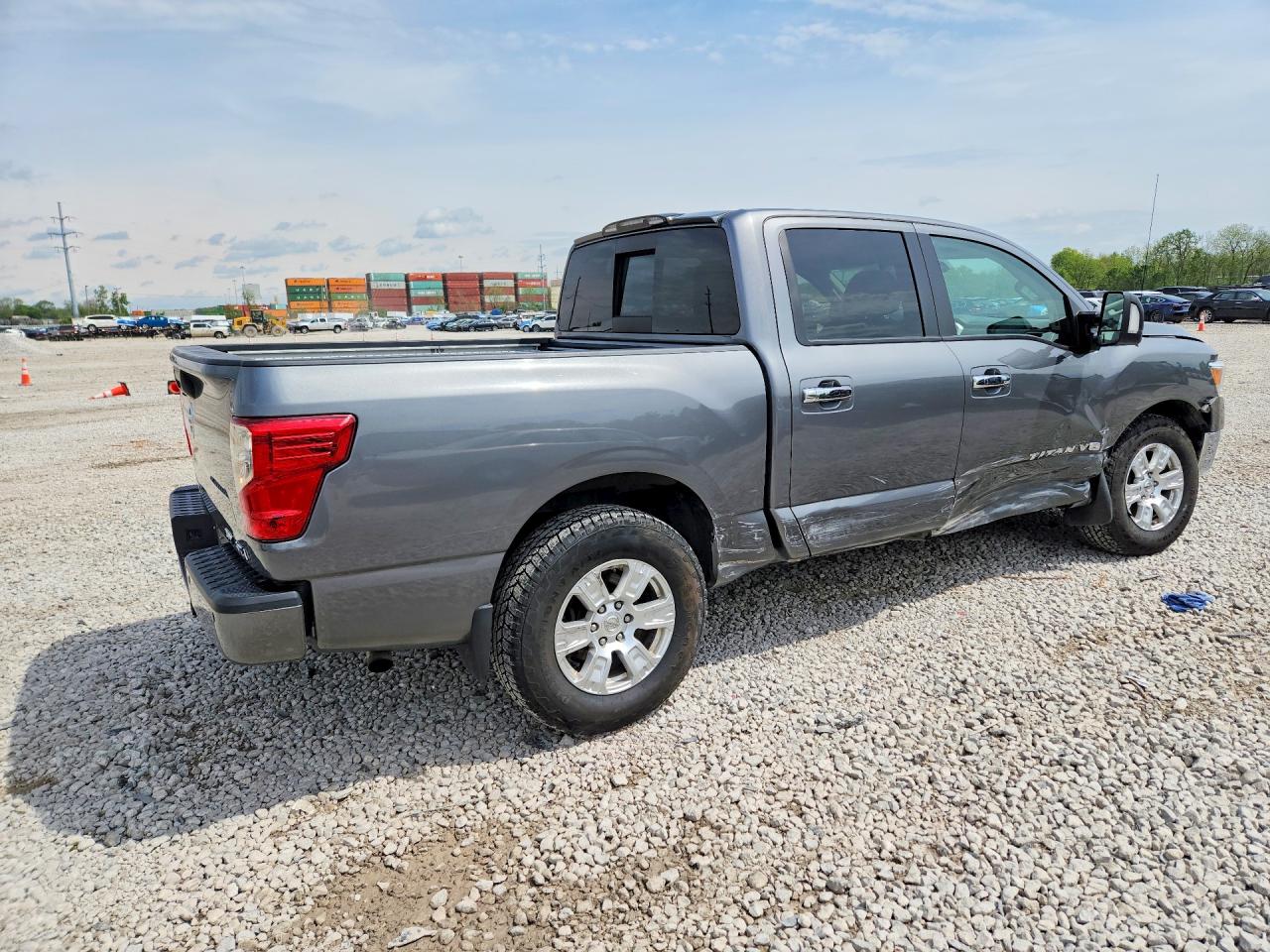 NISSAN TITAN 2019 — 4