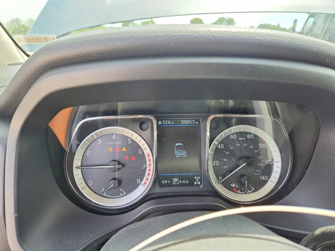 NISSAN TITAN 2019 — 10