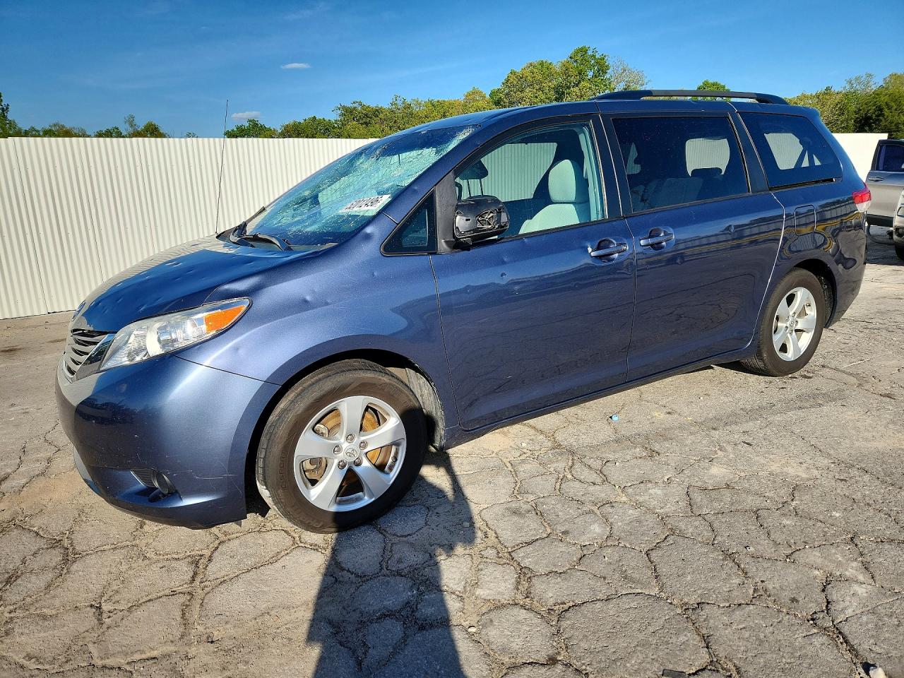 TOYOTA SIENNA 2014 — 2