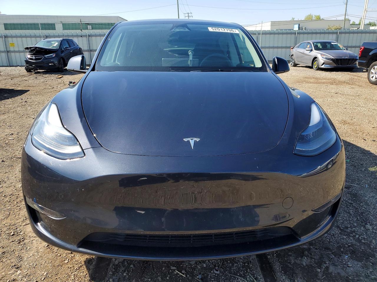 TESLA MODEL Y 2024 — 6