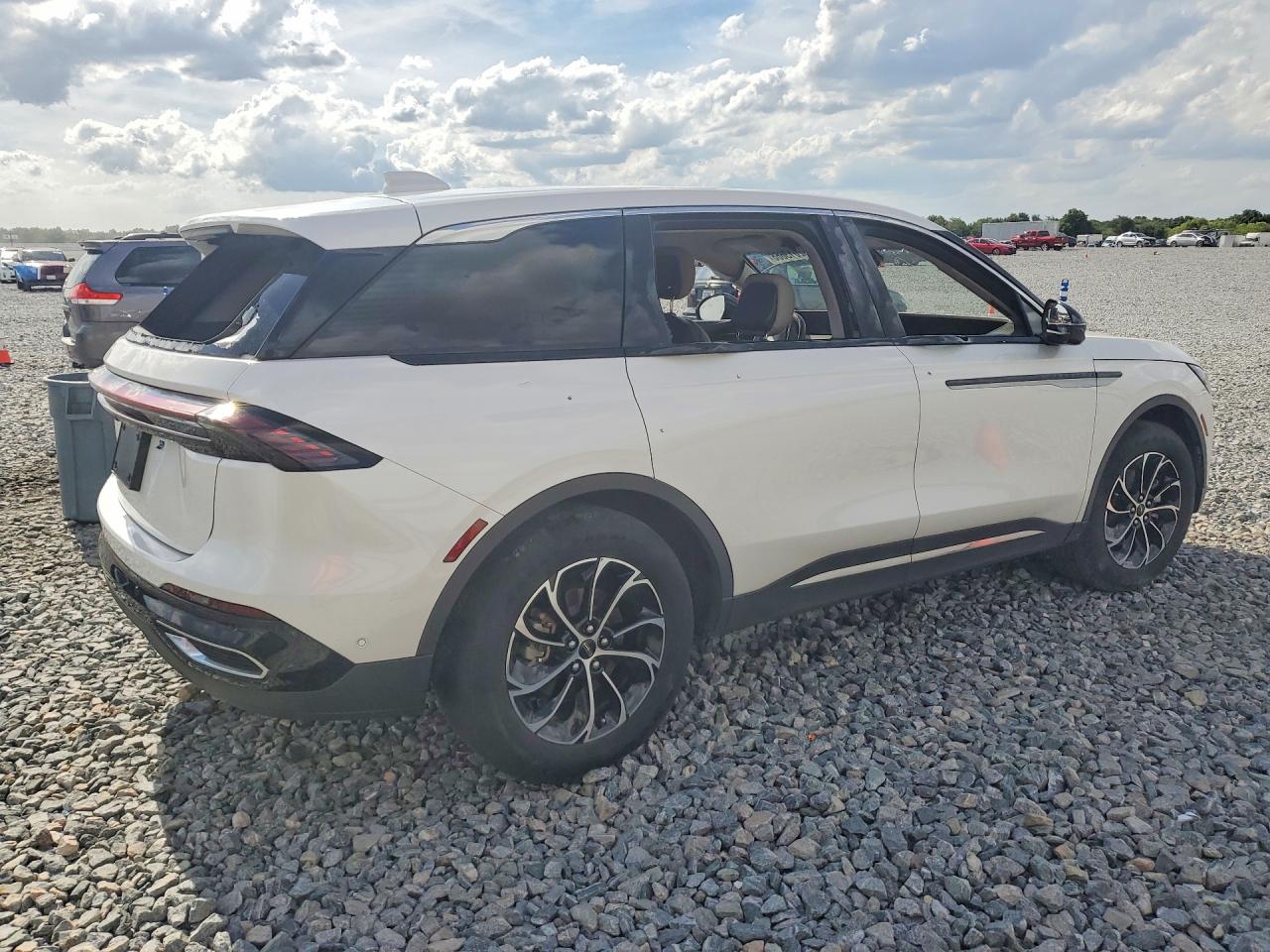 LINCOLN NAUTILUS 2024 — 4