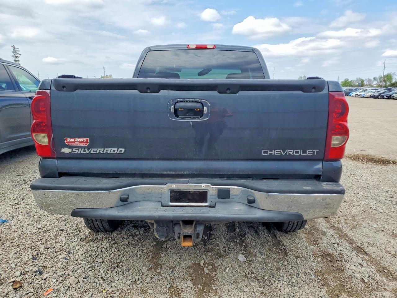 CHEVROLET SILVERADO 2003 — 7