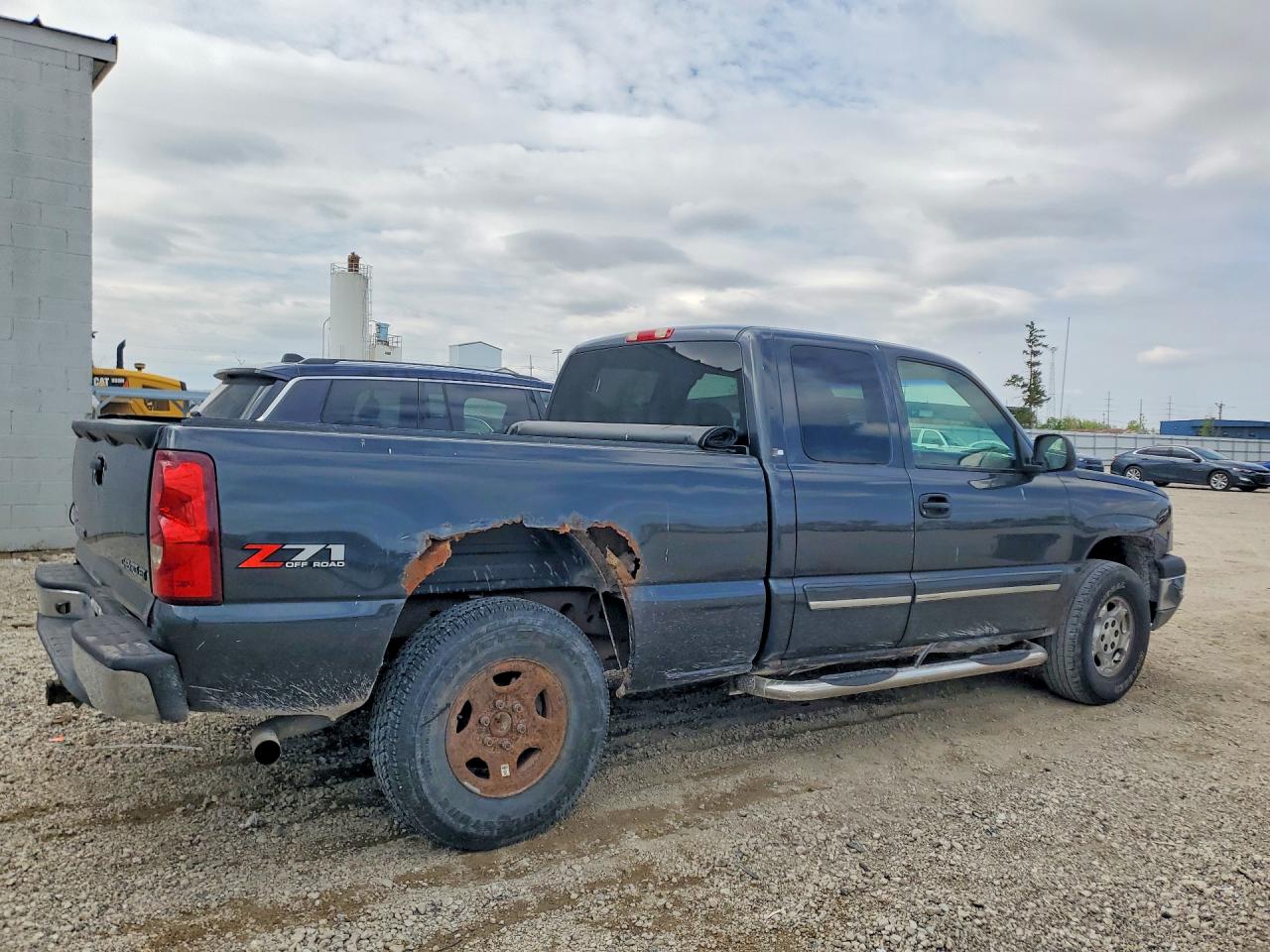 CHEVROLET SILVERADO 2003 — 4