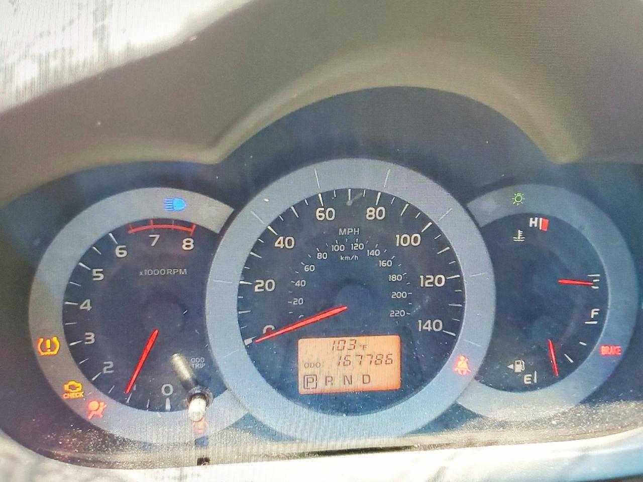 TOYOTA RAV4 2011 — 10