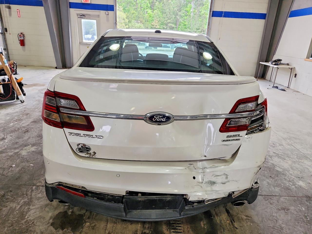 FORD TAURUS 2014 — 7