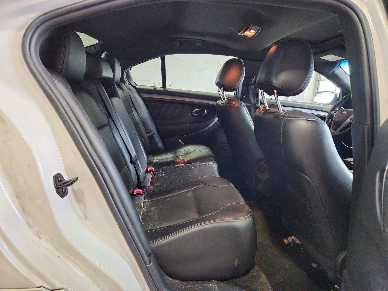FORD TAURUS 2014 — 11