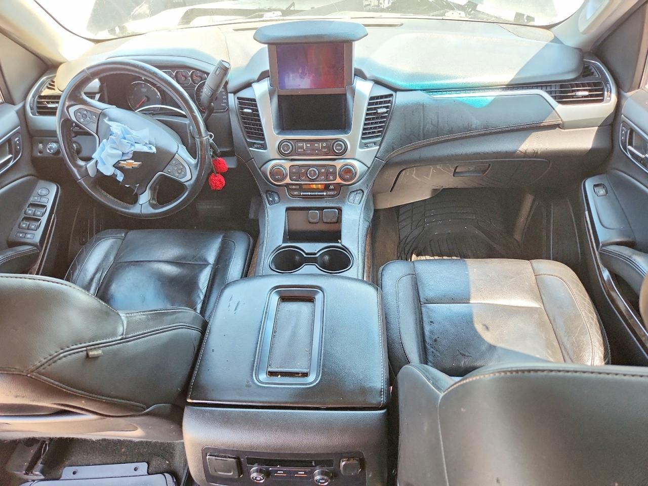 CHEVROLET SUBURBAN 2015 — 9