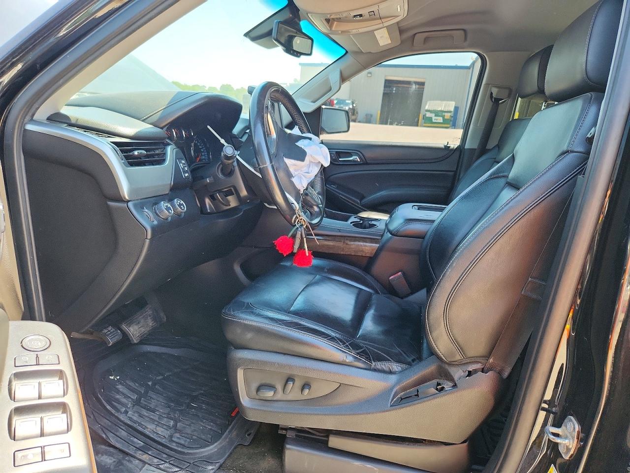 CHEVROLET SUBURBAN 2015 — 8