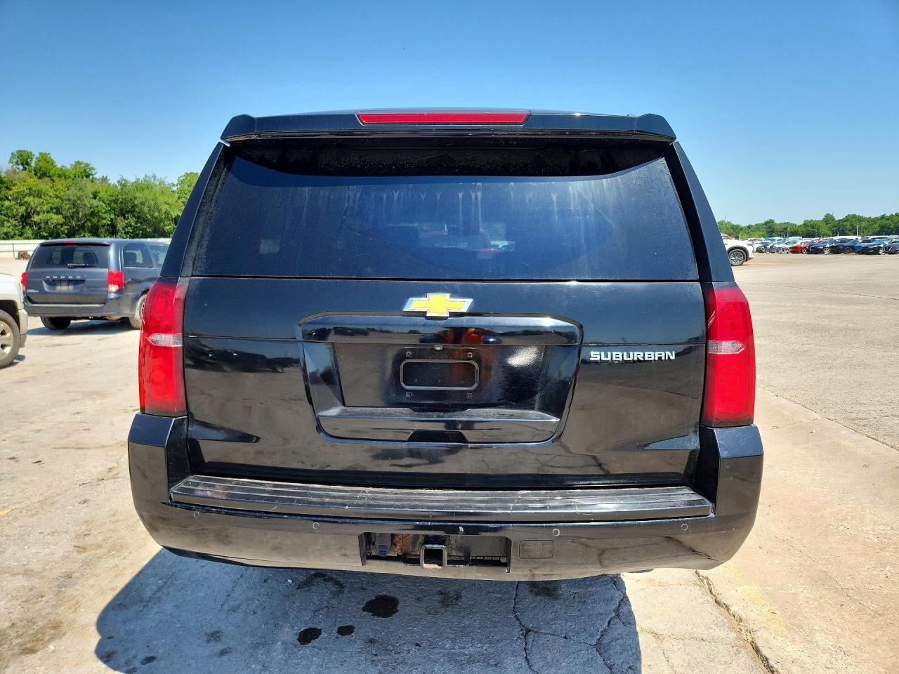 CHEVROLET SUBURBAN 2015 — 7