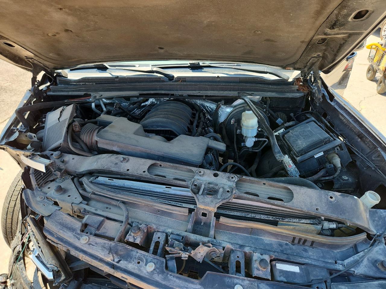 CHEVROLET SUBURBAN 2015 — 13