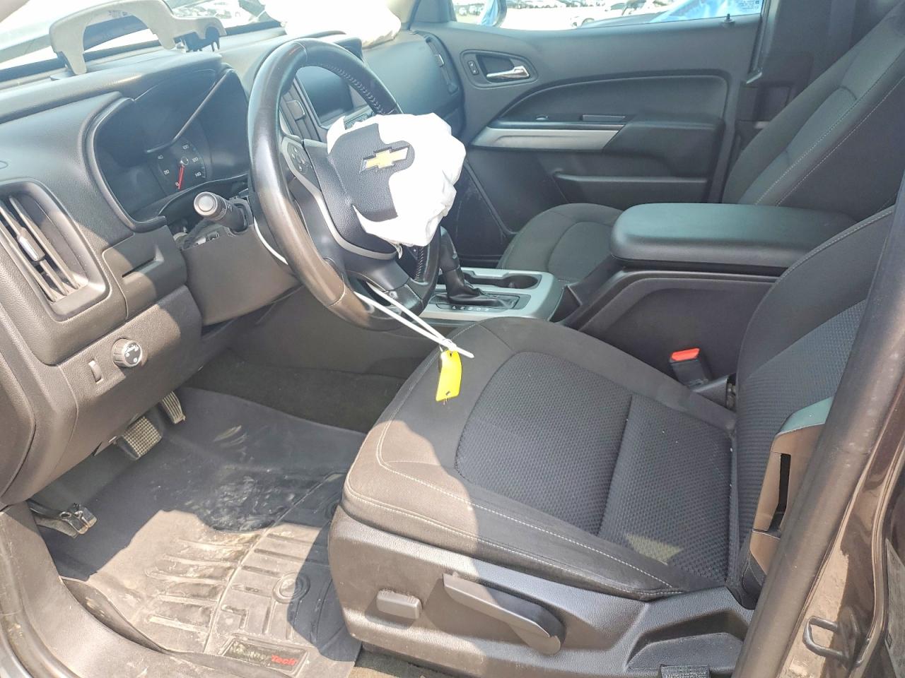 CHEVROLET COLORADO 2016 — 8