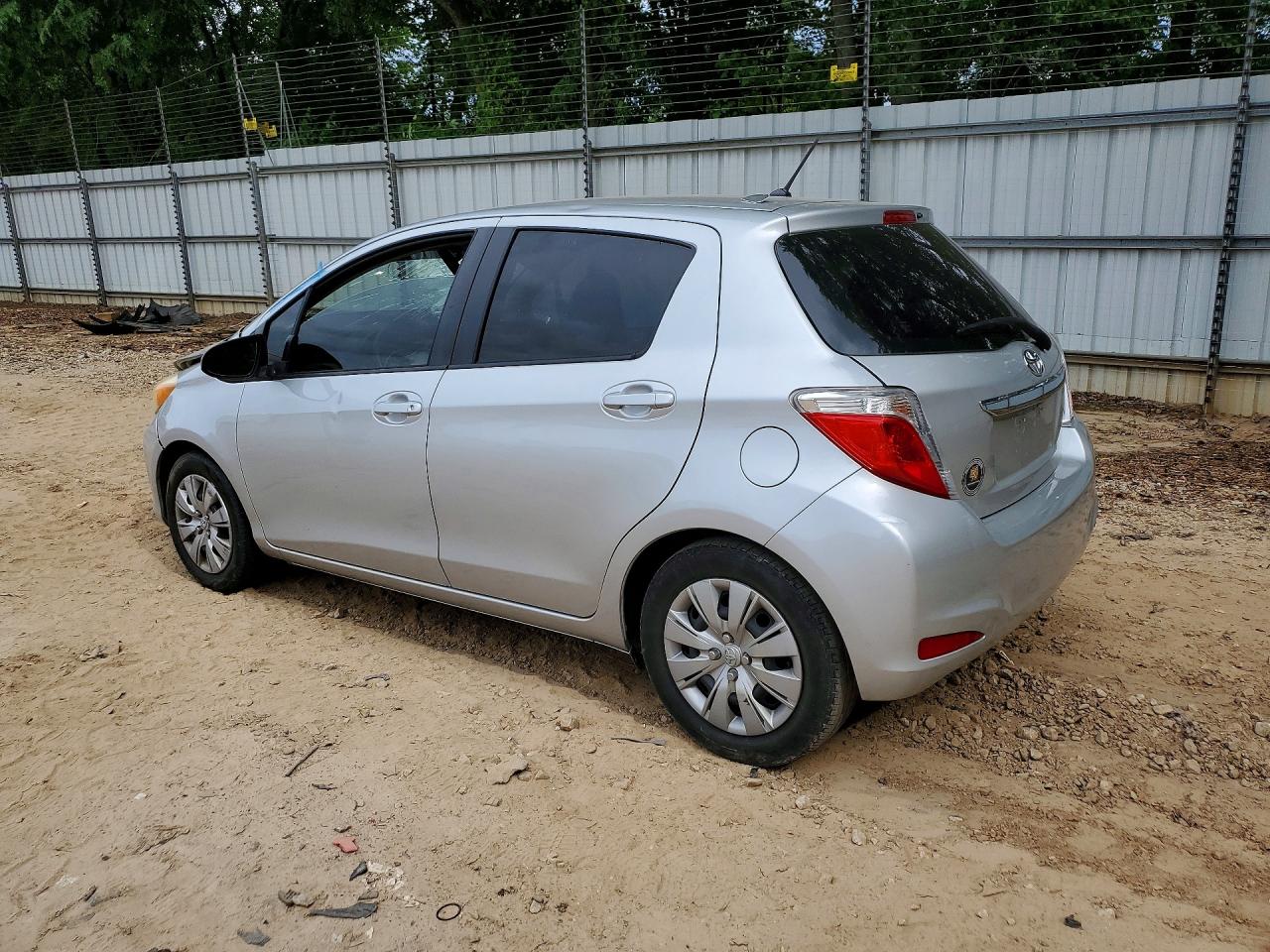 TOYOTA YARIS 2013 — 3