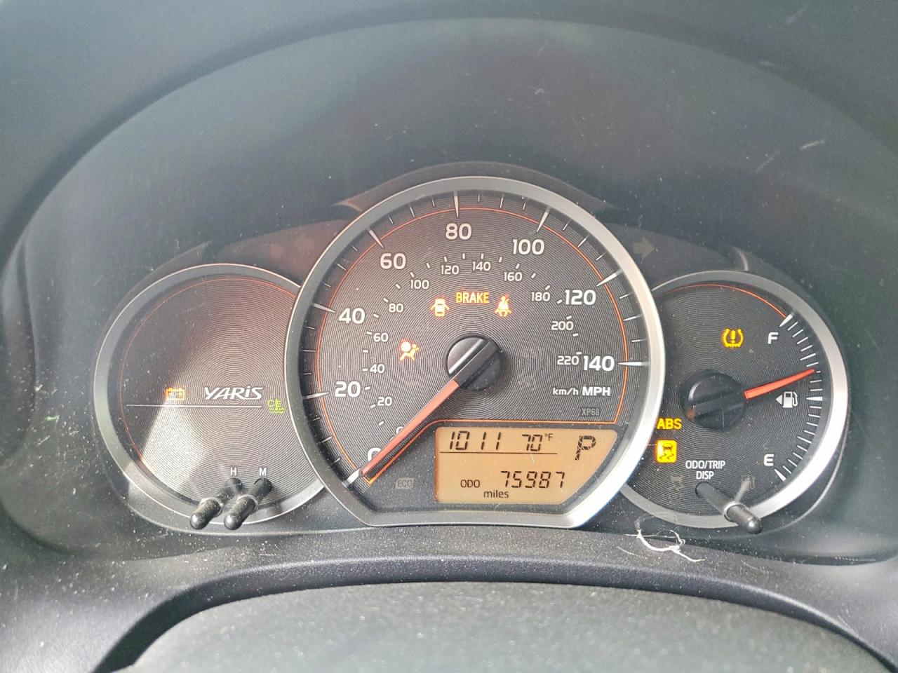TOYOTA YARIS 2013 — 10