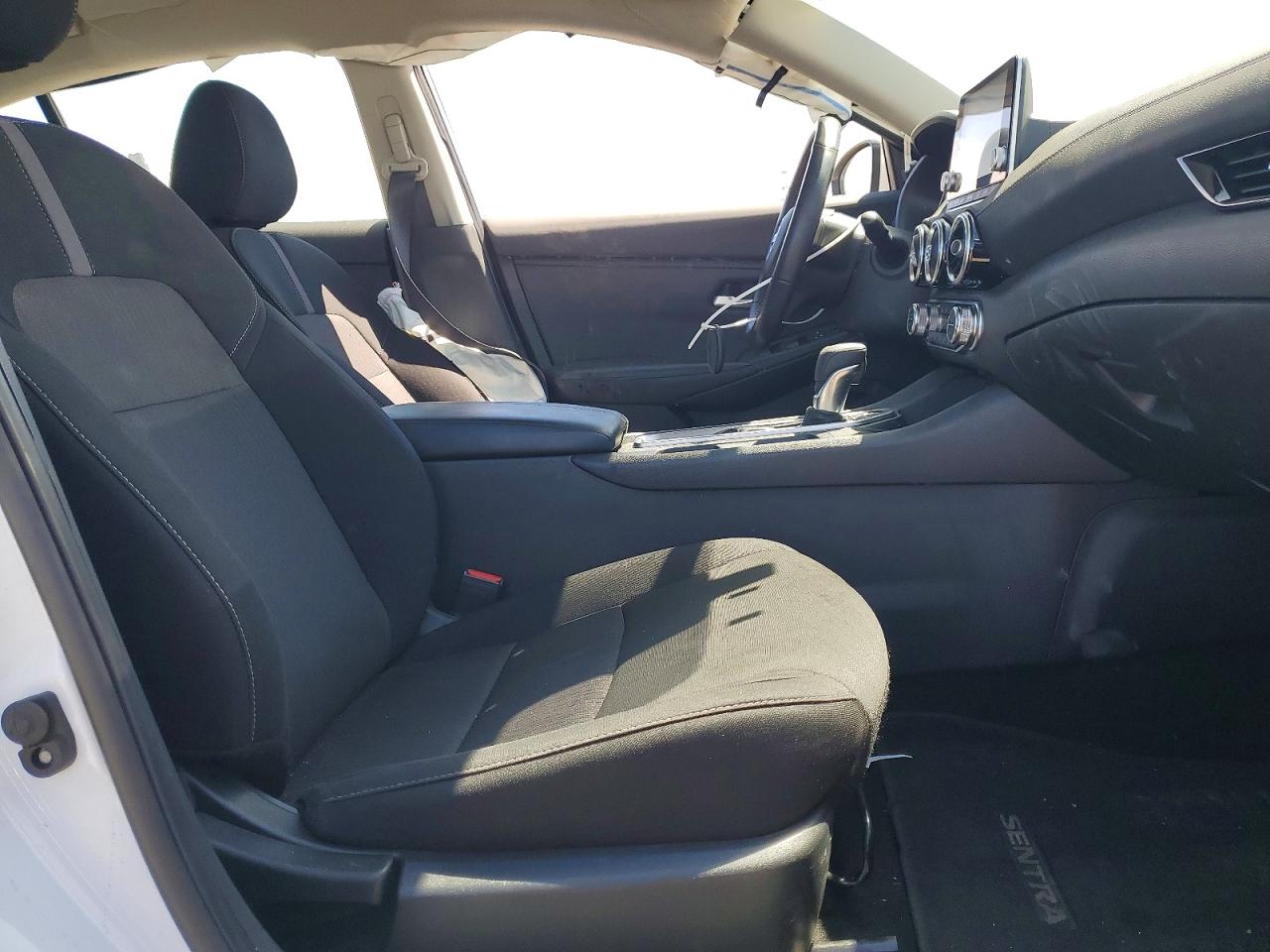 NISSAN SENTRA 2023 — 8