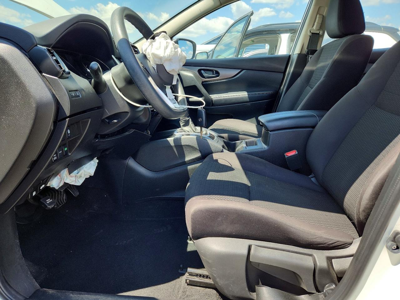 NISSAN ROGUE SPORT 2020 — 8